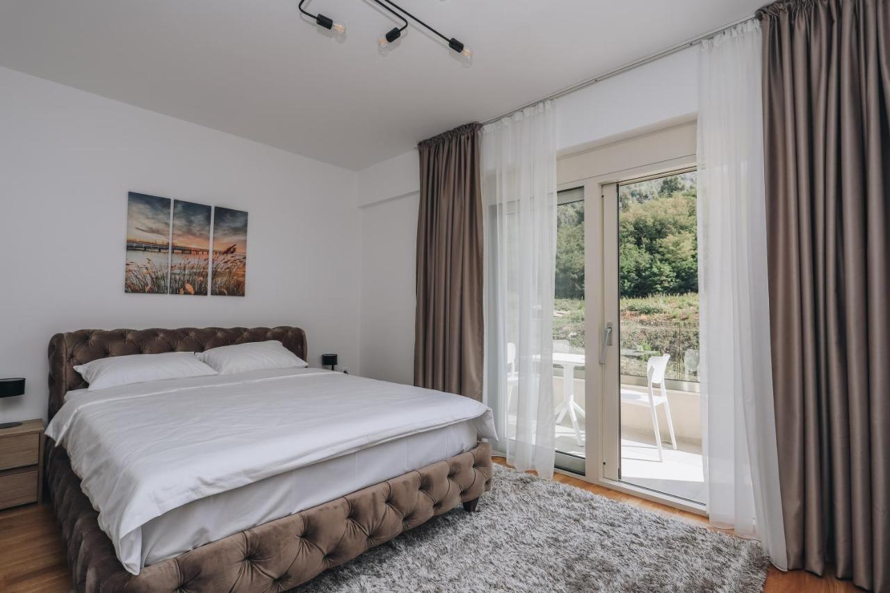 Status-M Apartments เบชิชิ ภายนอก รูปภาพ