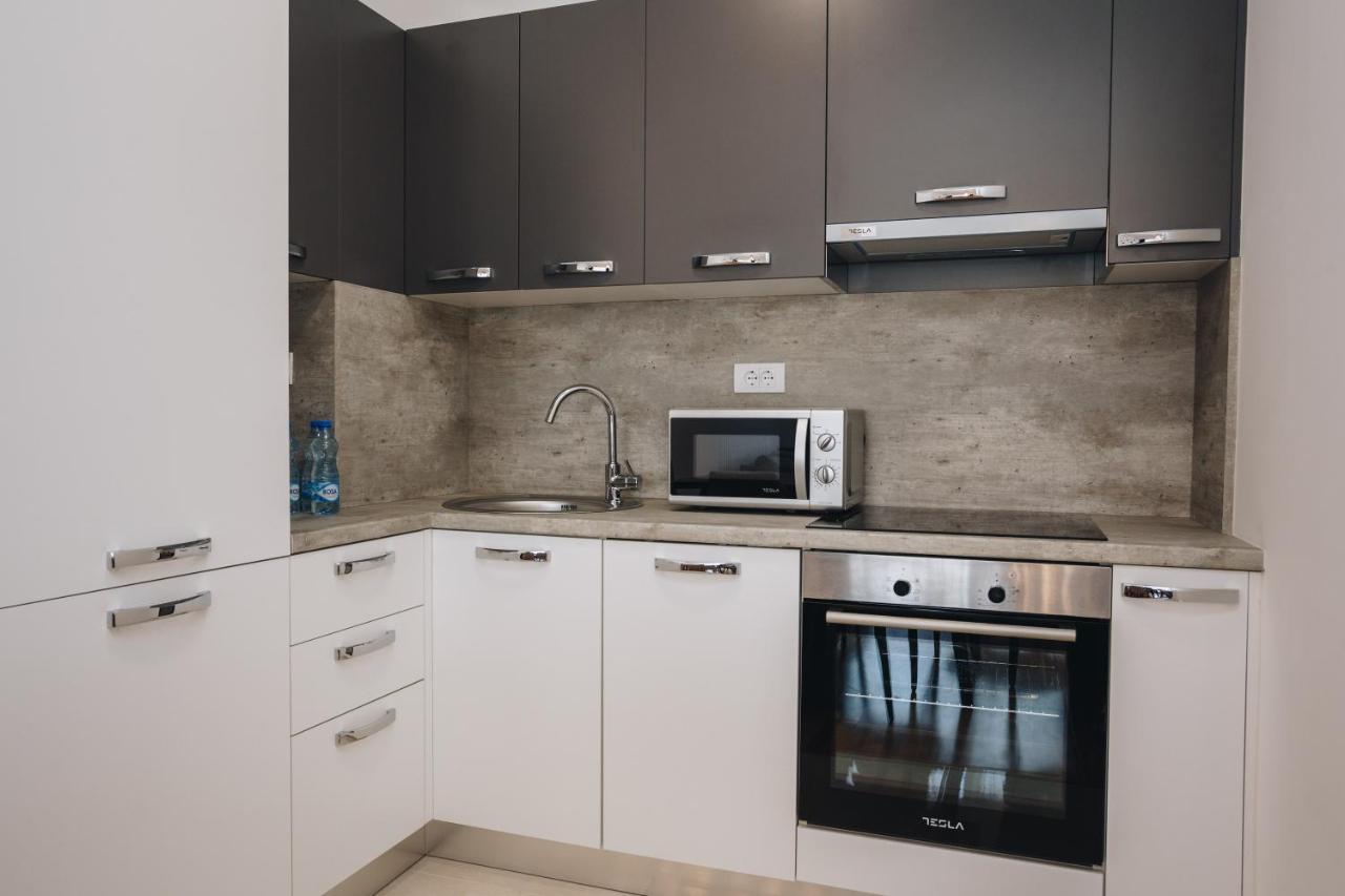 Status-M Apartments เบชิชิ ภายนอก รูปภาพ