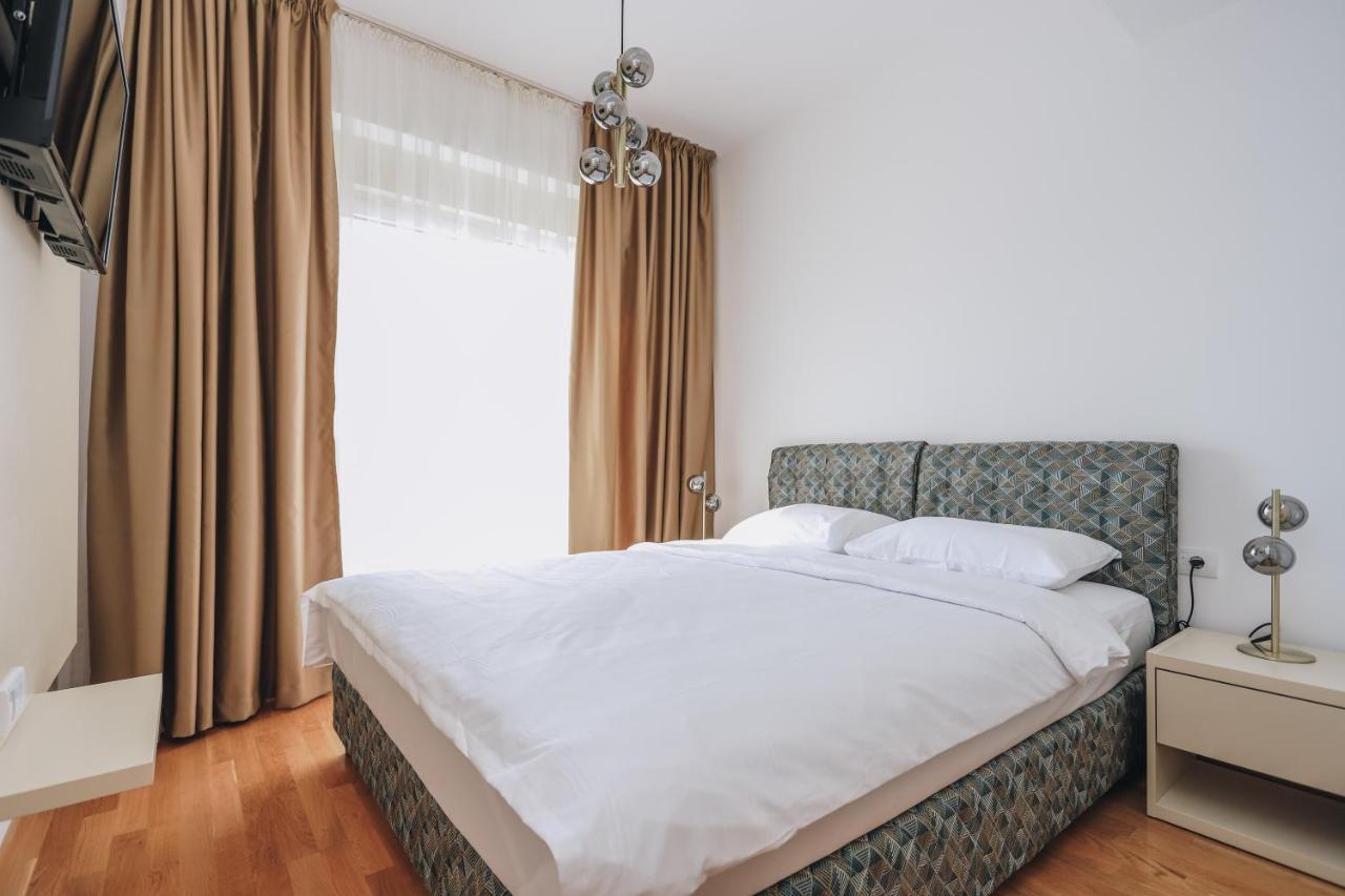 Status-M Apartments เบชิชิ ภายนอก รูปภาพ